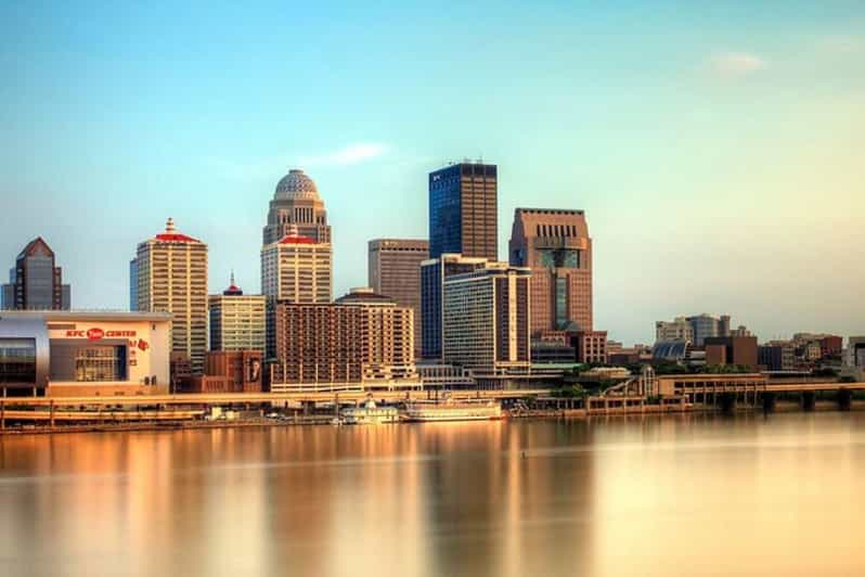 Recorrido a pie guiado por smartphone por el centro de Louisville