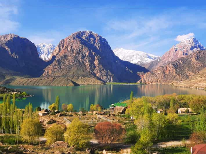 Tour guiado de día completo al lago Iskanderkul desde Dushanbé