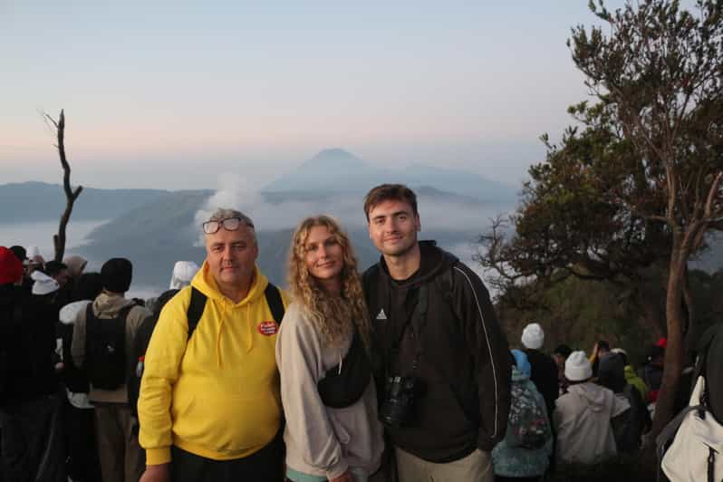 Surabaya: Excursión al Volcán Bromo al Amanecer