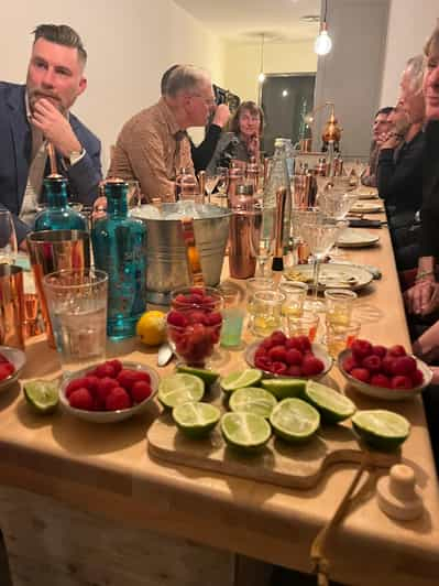 Sitges Barcelona: Gin Cocktail & food pairing workshop