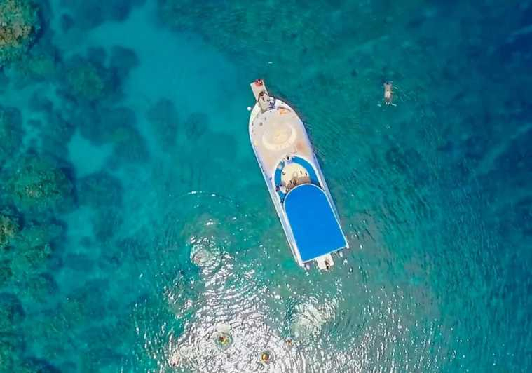 Tour en barco con fondo de cristal y aventura de snorkel - Port Vila