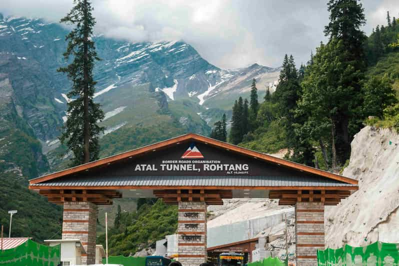 Tour turístico por el Túnel de Atal que cubre el Valle de Sissu y Solang