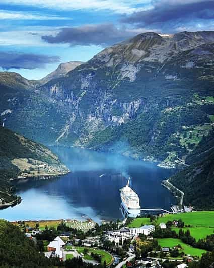 Desde Geiranger: Dalsnibba & Eagle Road Tour privado y picnic