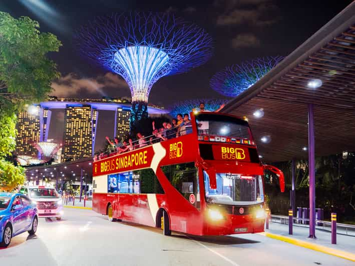 Singapur: Tour nocturno en autobús grande con guía en directo