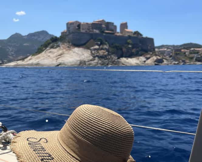 Algajola: Crucero en velero de un día, medio día o al atardecer