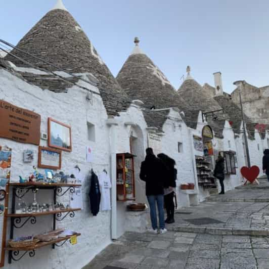 Matera y Alberobello Tour Privado de un Día desde Roma