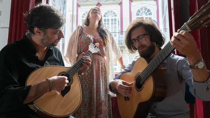 Oporto: Concierto de Fado en Vivo con Copa de Vino de Oporto Tawny