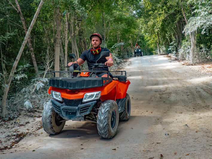 aventura en todoterreno en cozumel a la Caverna de Jade