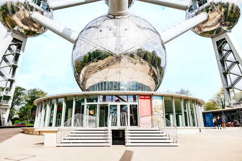 Bruselas: entrada al Atomium con ticket del Museo del Diseño