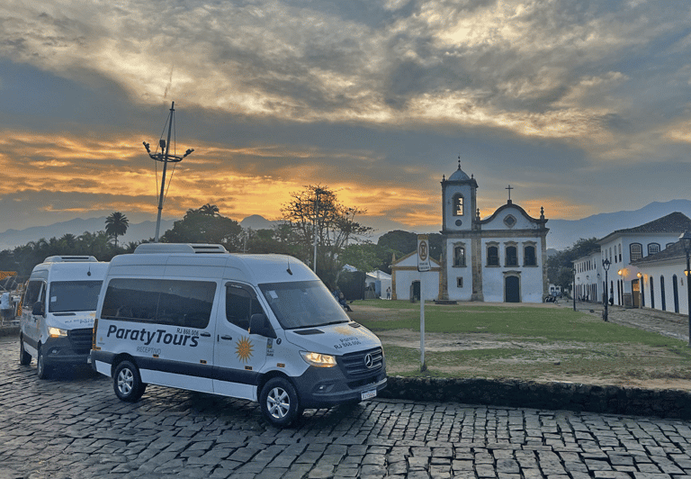 Desde Paraty: Lanzadera desde/hacia la aldea de Abrãao en Ilha Grande