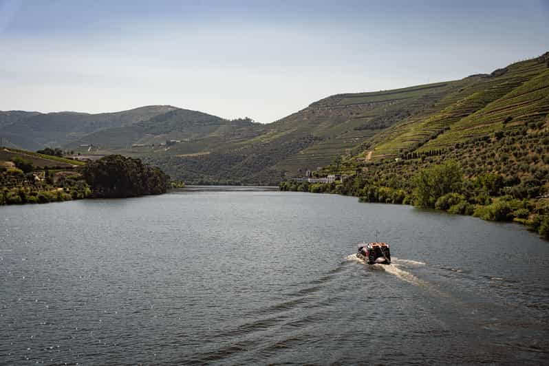 Desde Pinhão: Tour en barco por el Rabelo del Valle del Duero y Vino de Oporto