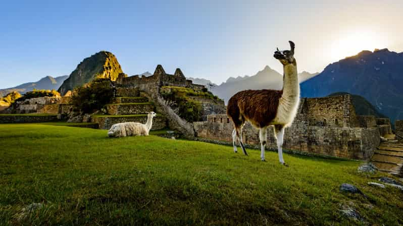 Machu Picchu Aventura y Montaña Arco Iris | 2 Días |