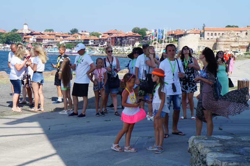 Nessebar: Visita guiada a pie del casco antiguo de Nessebar y visita a una bodega