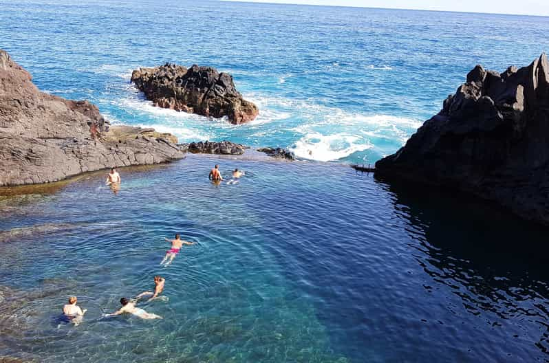 Funchal: Excursión en Jeep por Porto Moniz, la Selva de Fanal y Cabo Girao