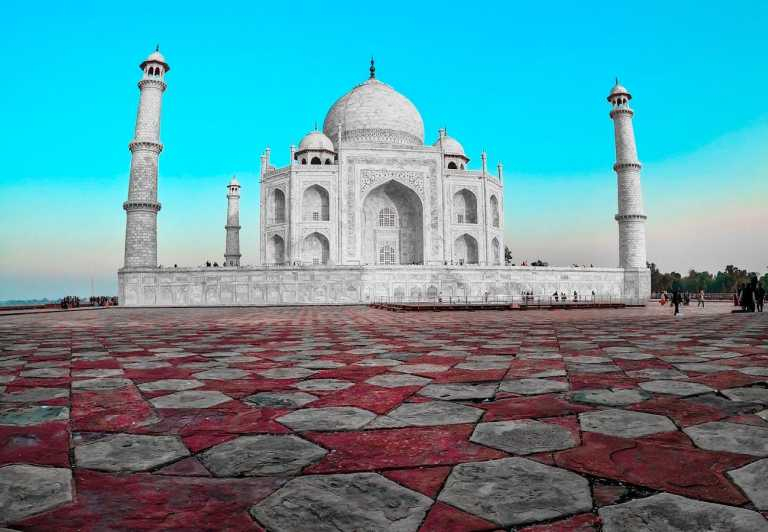 Esplendor del Amanecer: Excursión de un día al Taj Mahal desde Delhi