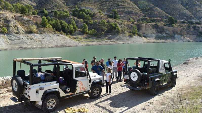 Benidorm: Excursión guiada en Jeep a Guadalest y las Cascadas del Algar