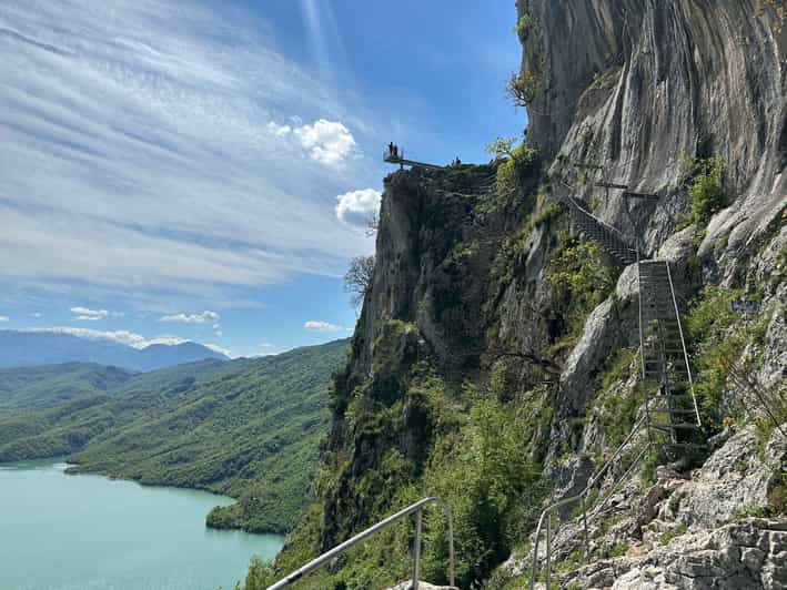 Desde Tirana: Excursión de un día al Lago Bovilla y al Monte Gamti