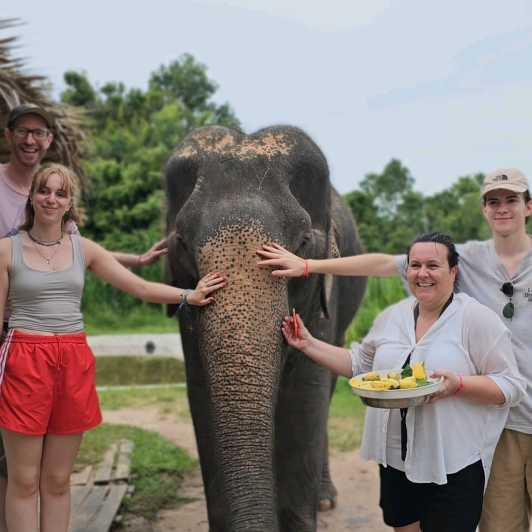 Koh Samui: Santuario de Elefantes y Excursión a la Selva con Almuerzo