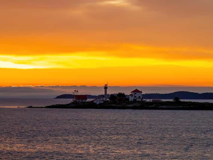 Campbell River: Excursión panorámica al atardecer en barco