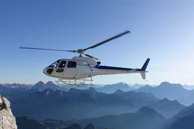 Berna: Vuelo privado en helicóptero de 42 minutos por los Alpes suizos