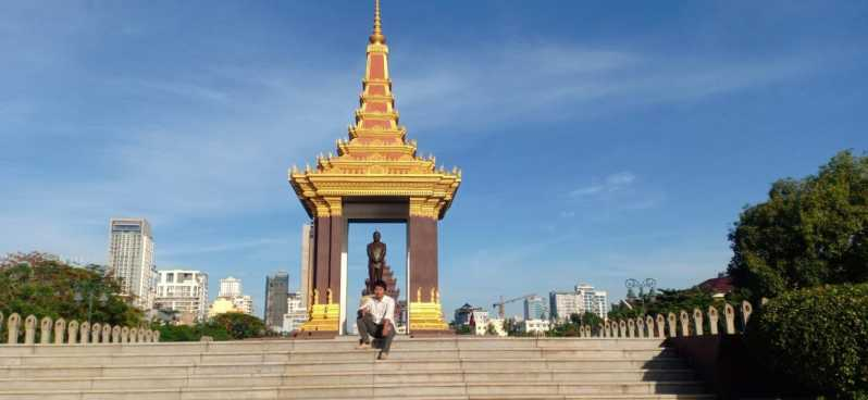 Campo de la Muerte de Phnom Penh y S21, tour de la ciudad en 10 paradas en Tuk Tuk