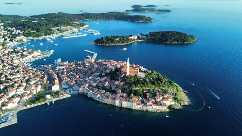 Rovinj: Excursión en lancha rápida por la Isla Roja y la Cueva de los Piratas