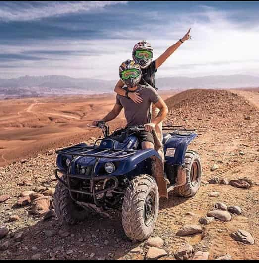 Marrakech: Excursión por el desierto de Agafay con quad, paseo en camello y cena