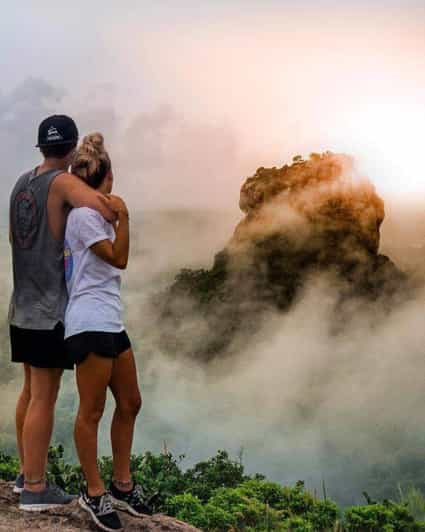 Excursión al amanecer / atardecer a la Roca Pidurangala de Sigiriya