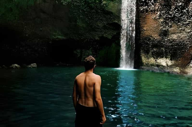 Ubud: Cascadas, Templo y Terraza de Arroz Excursión de un día en privado