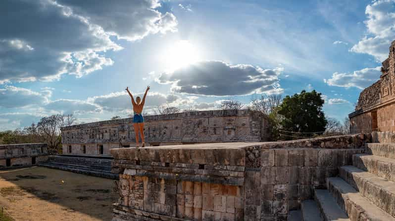 Uxmal: Excursión a Uxmal y cenotes con local (desde Mérida)