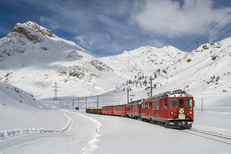 Desde Milán: Crucero por el Lago Como, St. Moritz y Tren Rojo Bernina