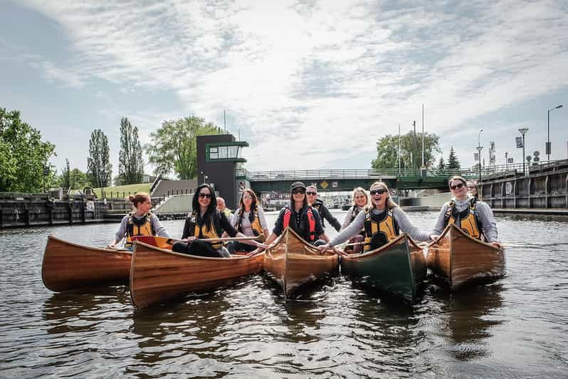 Excursión en canoa artesanal por Klaipeda