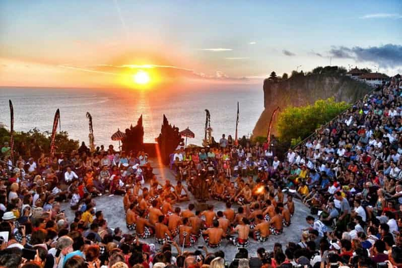 Bali: Excursión Privada a Uluwatu y Danza del Fuego Kecak al Atardecer