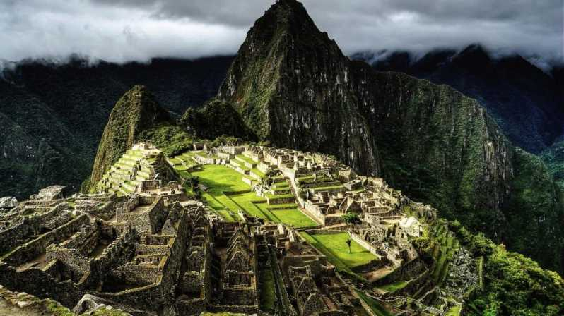 Valle Sagrado Machu Picchu 2D - 1N