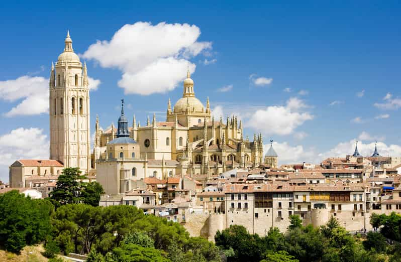 Ávila y Segovia: Tour privado con servicio de recogida del hotel