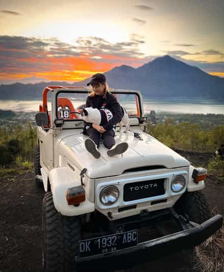 Bali: Sesión fotográfica Aventura en jeep al amanecer y manantial de agua caliente