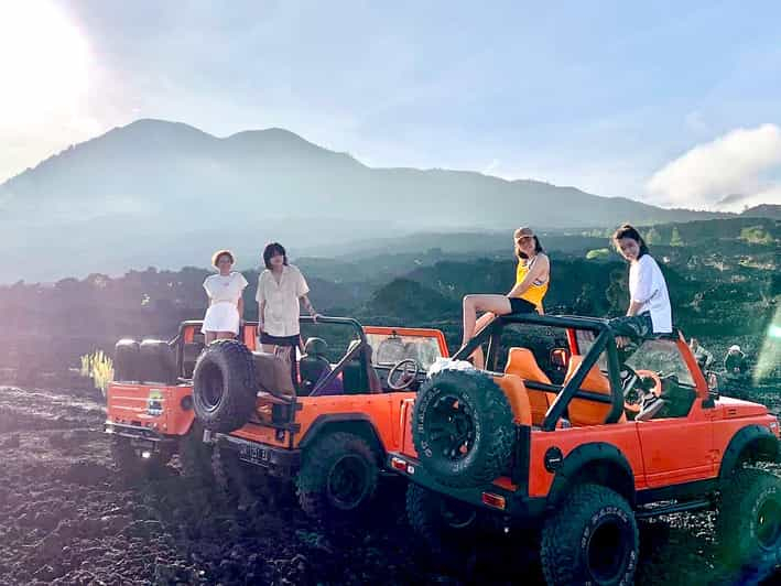 Excursión en Jeep al Atardecer en el Volcán Batur de Bali