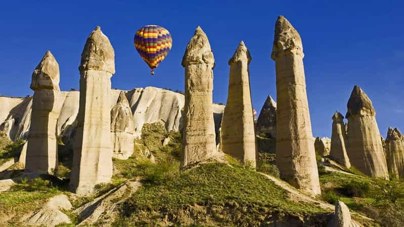 Excursión Privada de 2 Días por el Patrimonio de Capadocia