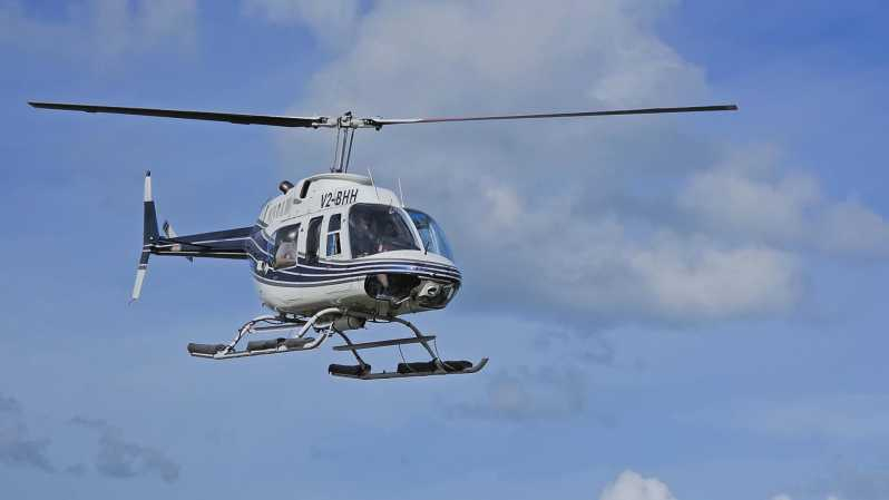 Excursión en helicóptero por media isla de Antigua
