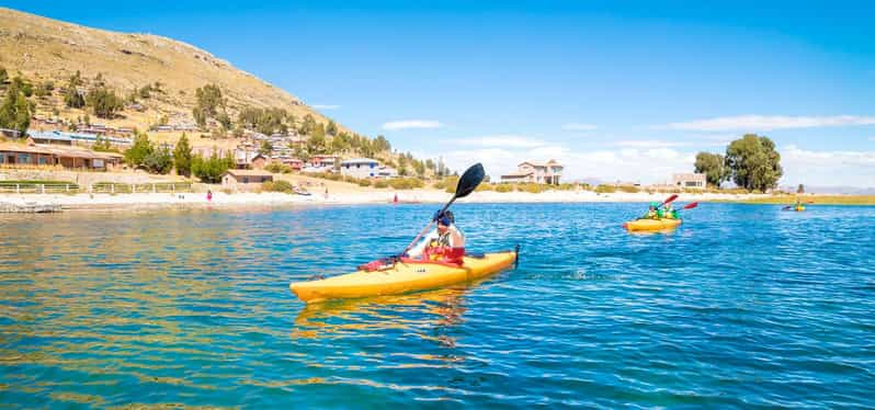 Desde Puno: Excursión en kayak a las Islas de los Uros | Día Completo |