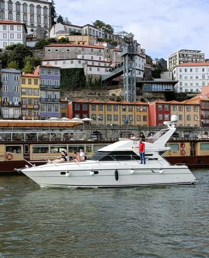 Oporto:Ruta de los 6 puentes del Duero en yate con cóctel