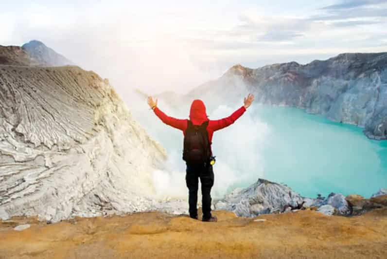 Bali: Fuego Azul de Ijen y Excursión al Amanecer con Desayuno