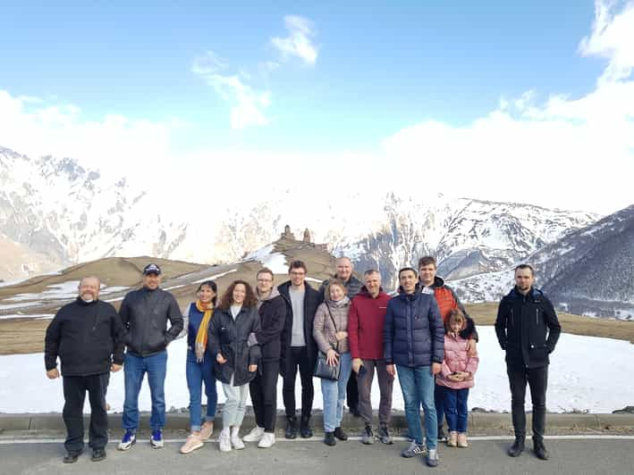 Tour de día completo de Kazbegi desde la ciudad de Tiflis