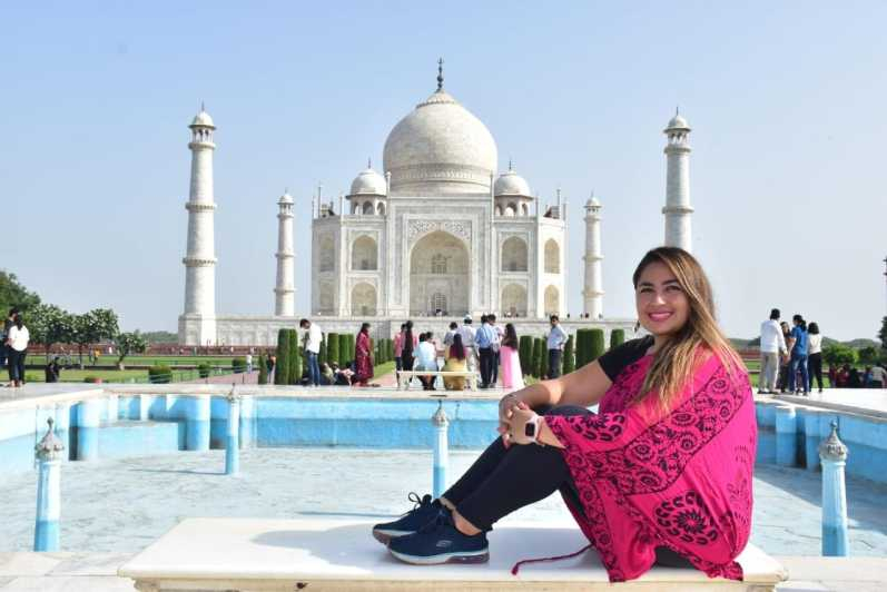 Agra: Taj Mahal Skip-The-Line Tour Guiado con Opciones