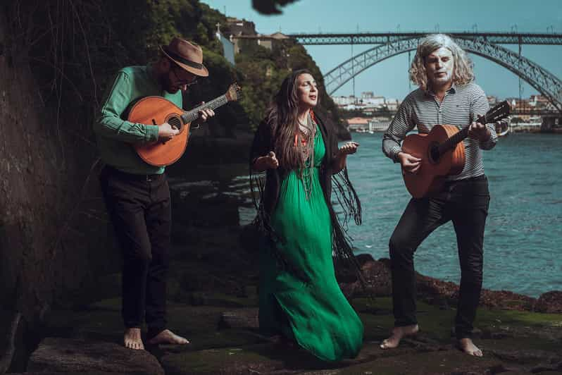 Oporto: Auténtica música de fado junto al río