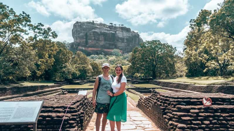 Desde Kandy Excursión de un día a Sigiriya Rock, Dambulla y el parque de Minneriya