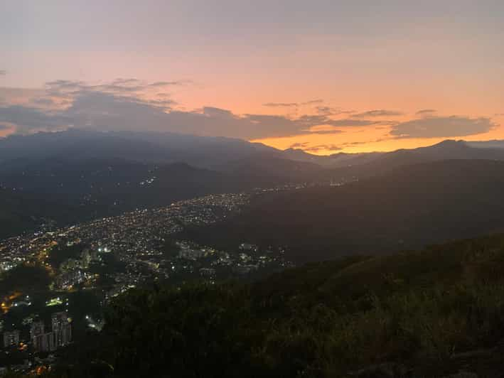 Cali: TRES CRUCES - La excursión y monumento más popular de Cali