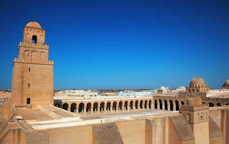 Desde Susa: Excursión de un día a la Ciudad Santa de Kairuán y al Coliseo de El Jem