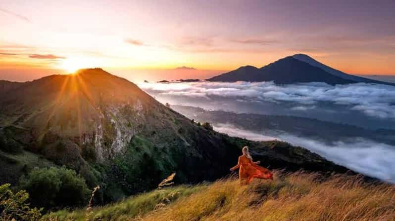 Senderismo al Amanecer en el Monte Batur con Desayuno en la Cumbre