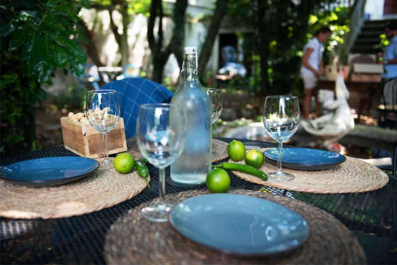 Desde Varenna: Senderismo por el bosque y picnic en el jardín secreto